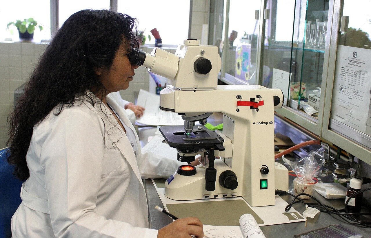 A government meeting in progress, where policymakers discuss strategies to address microplastic pollution and its implications for public health and the economy