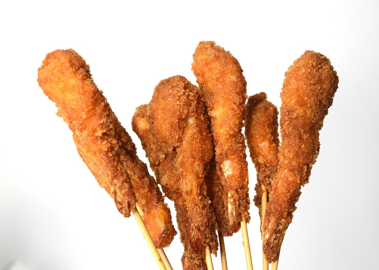 KFC의 집 매매가 지역 경제에 긍정적인 영향을 미치고, 주민들의 생활비 절감에 기여할 것으로 기대된다