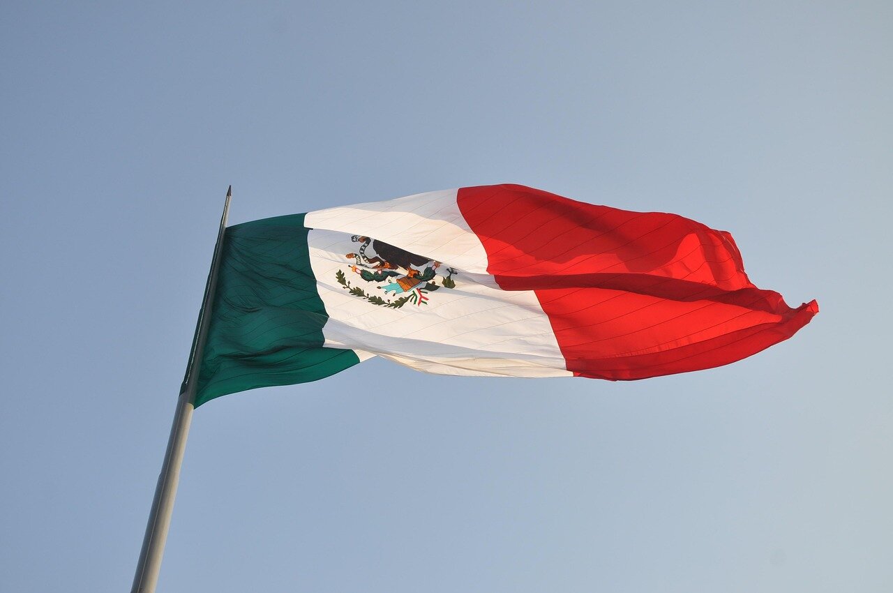 メキシコ全土でサッカーのクラブが設立され、地域社会における人気が高まる様子を示している