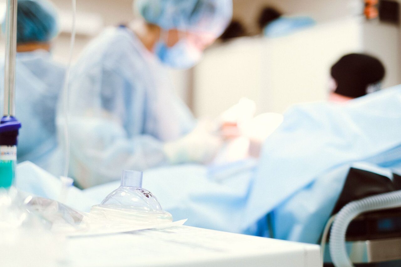 Families spending quality time with loved ones in a more relaxed atmosphere provided by the rooftop intensive care unit