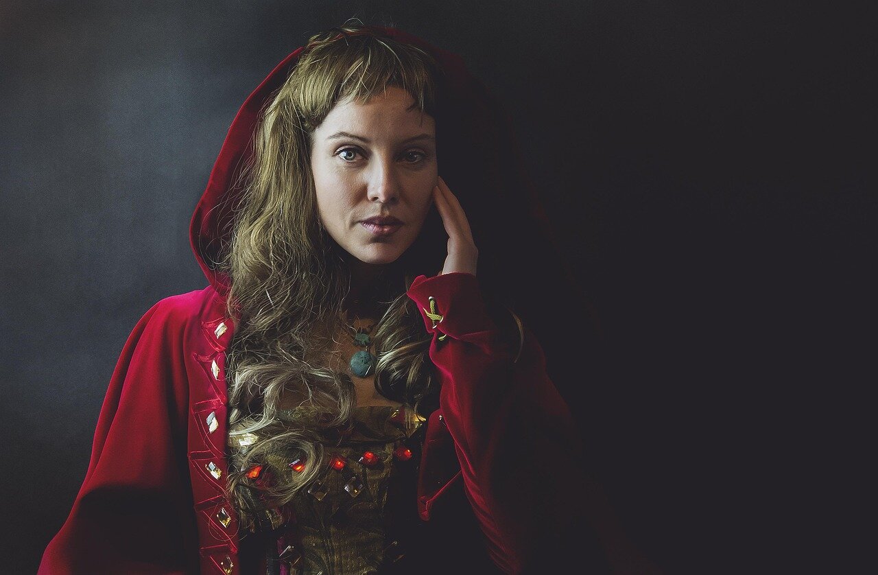 Critics praise the lyrical depth and production quality of 
